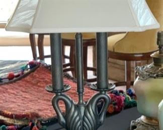 1 Swan Cast Metal Lamp	32x16x13in		SC227