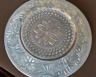 6pc Blue Press Glass plates	8.5in Diameter		SC234