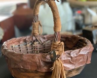 Artist Made Rustic Hide & Leather Weave Basket	15x18.5x15.5in	HxWxD	SC236