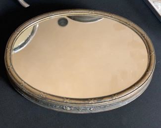 Italy Bronze Oval Vanity Display	2x14x10.5in	HxWxD	SC239