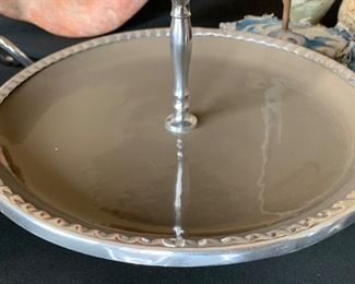 3-Tier Ceramic & Metal Server	20.5in H x 13.75in Diameter at widest		SC241