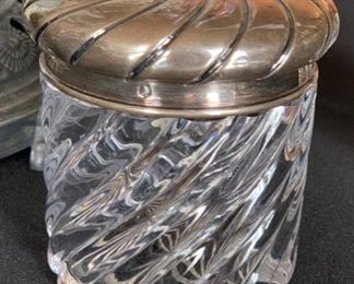 2pc Crystal Vanity Containers Waterford	4.35in H & 3.25in H		SC249