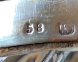 2pc Crystal Vanity Containers Waterford	4.35in H & 3.25in H		SC249