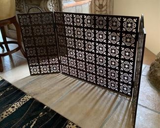 Rustic Reticulated Metal Fireplace Screen	25x55in open		SC254