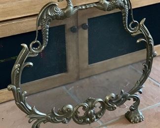 Cast Brass Baroque Dragon Fireplace Screen	24x24x3in	HxWxD	SC256