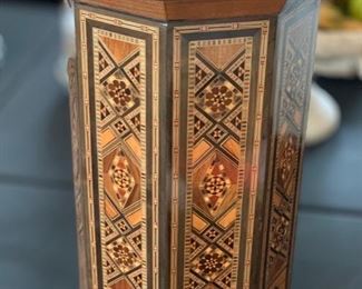 Octagon inlay parquet Pedestal Stool Indian	18.75in Hx 13.25in diameter	HxWxD	SC261