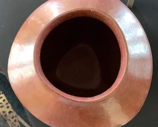 Hammered Copper Vessel/Vase	9in H x 9in Diameter	HxWxD	SC262