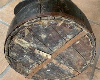 Antique Pear Shaped Wood Well Water Rice Bucket	19in x 14in Diameter		SC273