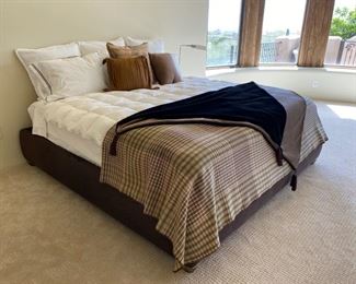 King size bed Simmons Beauty Rest world class Augusta Pillow top	76x80		DL4249