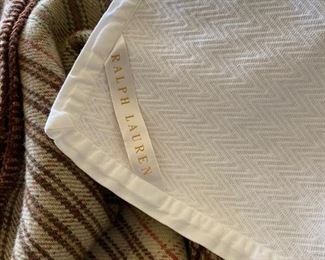 Ralph Lauren 3 pillow king comforter set white	76x80		DL4250