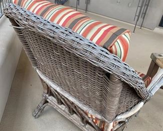 Wooden wicker outdoor lounge chair	39x32x28	HxWxD	DL4245