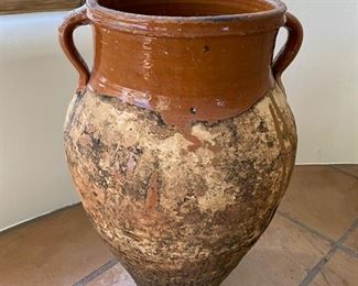 Large planter vase	29x18		DL4261