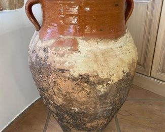 Large planter vase	29x18		DL4261