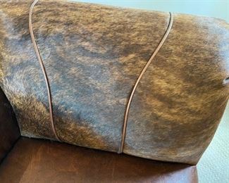 Custom made cowhide & scrolled leather lounge chair	31x67x30	HxWxD	DL4252