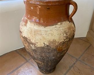 Large planter vase	29x18		DL4261