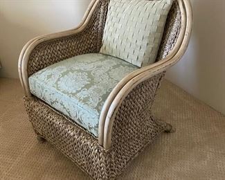 Wicker Chair	38.5x30.5x28	HxWxD	DL4255