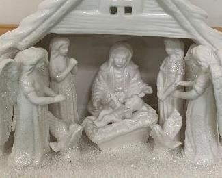 #830S - Ceramic nativity - $25.00