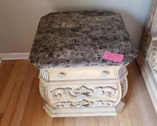Side Table American Signature $200