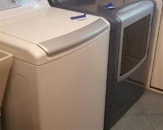 Kenmore Elite white washing machine is SOLD; steel gray GAS dryer is still available