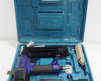 Central Pneumatic Air Nailer/Stapler Item #40116, With Staples In Hard Case
