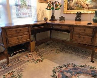 Executive Desk with left side return, beautiful Spanish Walnut , large and impressive. 78" x 86" x 31" (WLH) Purchase price was $3500. EstateSale Price $749.
