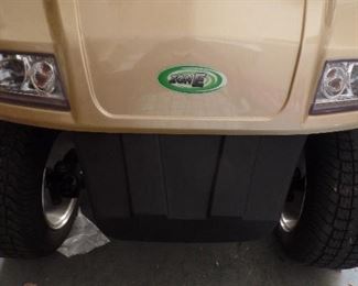 Deluxe  6 sitter  golf cart, like new , radio, cd and more  $8,500