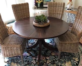 MAHOGANY DUNCAN PHYFE STYLE TABLE AND 6 WICKER CHAIRS