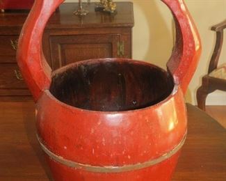 Chinese lacquerware bucket