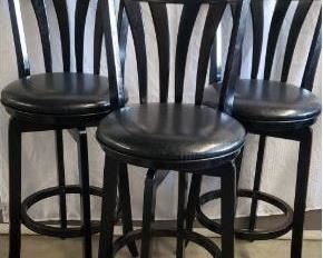Three Black Barstools https://ctbids.com/#!/description/share/365969