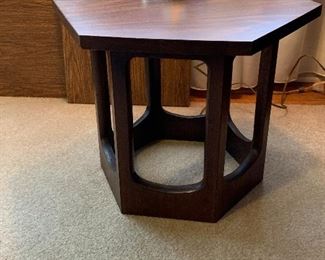 #4	Mid Century side table with laminate top 17"x20"x15"	 $25.00 
