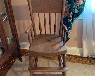 #6	Vintage child's chair	 $35.00 
SOLD
