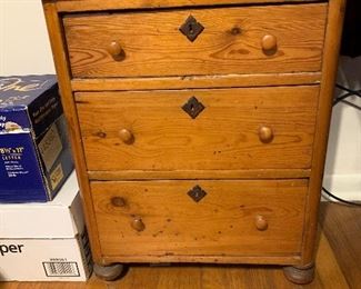 #15	Antique pine 3 drawer chest 22"x13"x28"	 $40.00 
SOLD