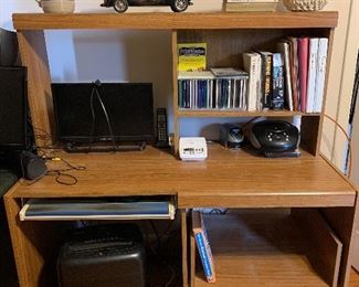 #16	Laminate computer desk 49"x24"x51"	 $20.00 
