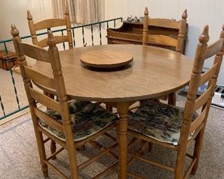 #23	Laminate top round table with 4 chairs set 42" 	 $75.00 
SOLD