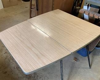 #42	Mid Century drop leaf table 21"x30"x28"	 $30.00 
