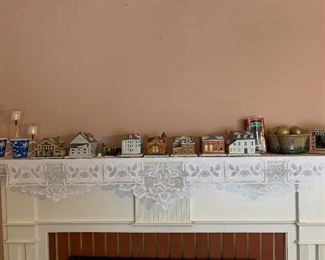 #56	Norman Rockwell Christmas Village Stockbridge Collection 7 buildings	 $25.00
