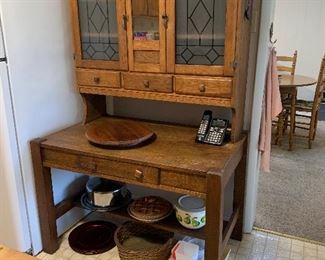 #21	Kitchen hutch with frosted glass doors 42"x28"x67	 $150.00 
SOLD