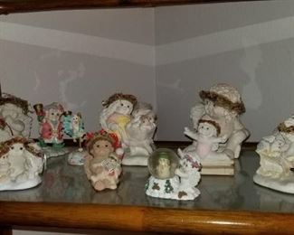 Figurines