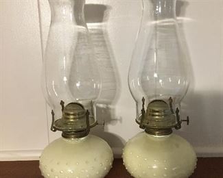 Item #Z44 SET OF 2 vintage lamps $40