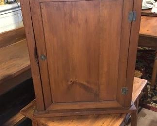 GREAT HANGING CABINET