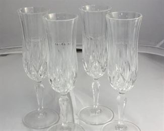 https://www.ebay.com/itm/124128656135    K B0030: 4 Piece set of Glass Stemware, with bonus stem $40