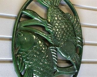 https://www.ebay.com/itm/124128733657 LAN0812: Fish Trivet Metal Green Local Pickup $5