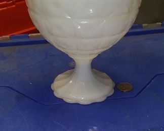 https://www.ebay.com/itm/114160203101 BOX70D: VINTAGE MILK GLASS CANDY DISH DISH.      $10.00