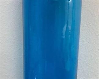 https://www.ebay.com/itm/124131287242 LAN9968; Tall Blue Glass Jar $10