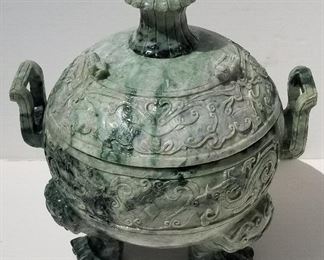 arge Heavy Chinese Jade Covered Bowl Centerpiece Urn, 14 x 13.6 x 12 inches overall, our warehouseman estimates approximately 13 pounds. Provenance: Palm Beach estate.