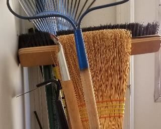 #86 - all kinds of landscaping tools - please ask for pricing and what we have available. There is lots more in the garage.