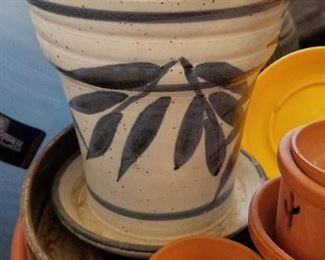#88 - Assorted pots - please ask for pricing. We have lots of different pots and items in the garage