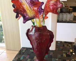 Blown Glass Vase and Flowers https://ctbids.com/#!/description/share/367332