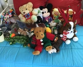Lots of Stuffed Animals and Characters https://ctbids.com/#!/description/share/367403