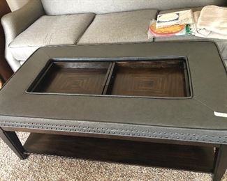 Leather coffee table with tray 